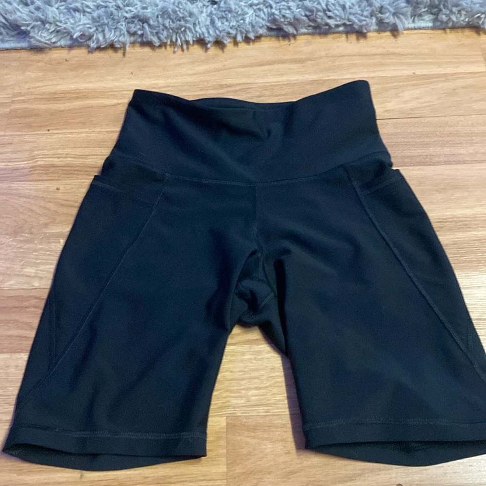 Old navy black small powersoft shorts
